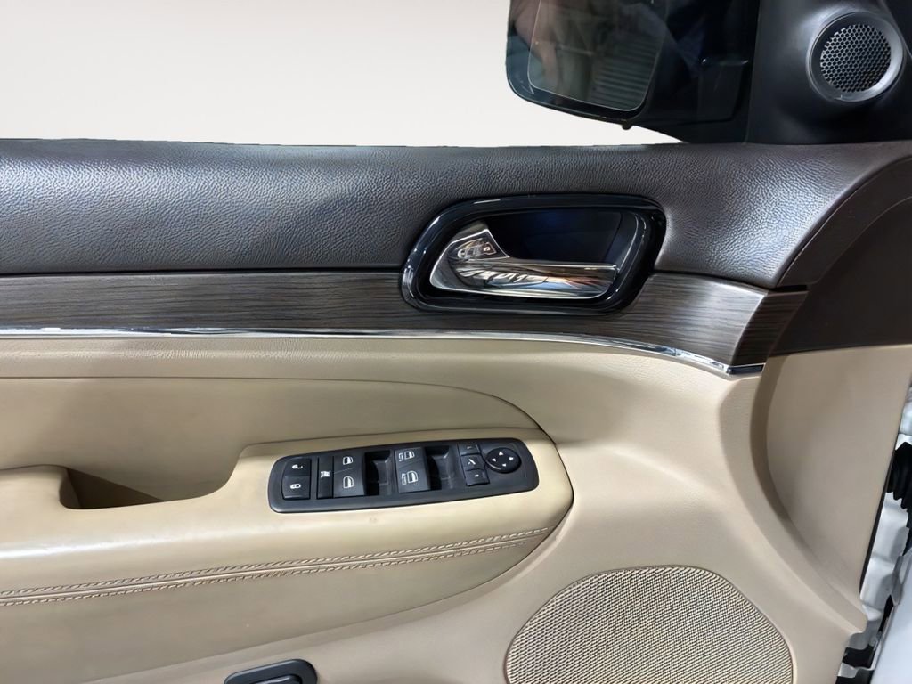 Used 2021 Jeep Grand Cherokee Overland image 31