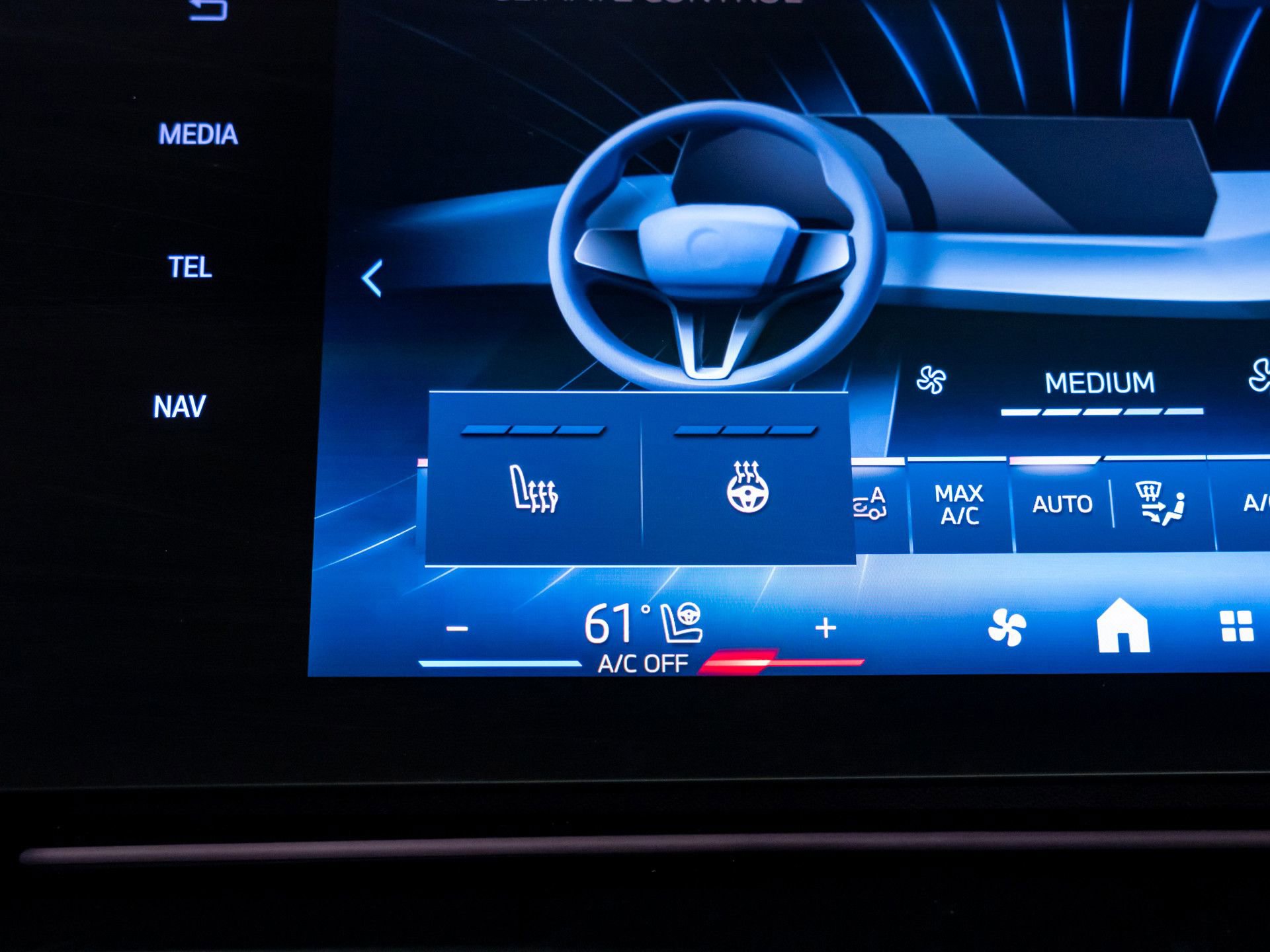 Certified 2025 BMW X2 xDrive28i image 26