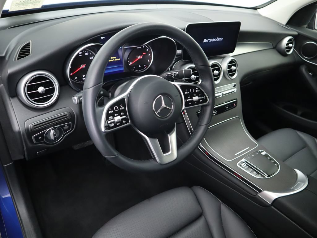 Used 2022 Mercedes-Benz GLC 300 image 9