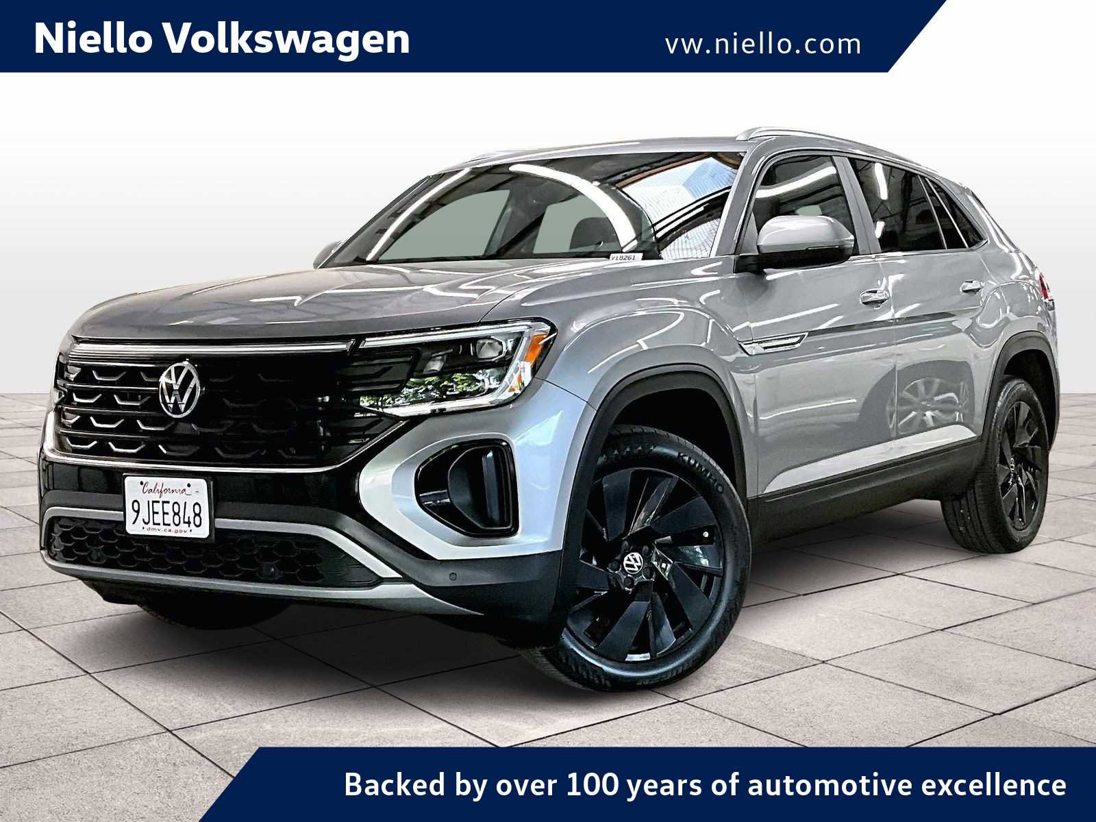 Used 2024 Volkswagen Atlas Cross Sport SE w/ Panoramic Sunroof Package image 1