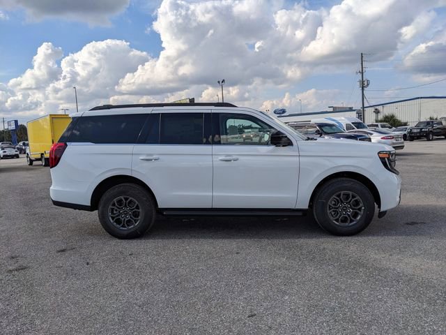 New 2025 Ford Expedition Active image 3