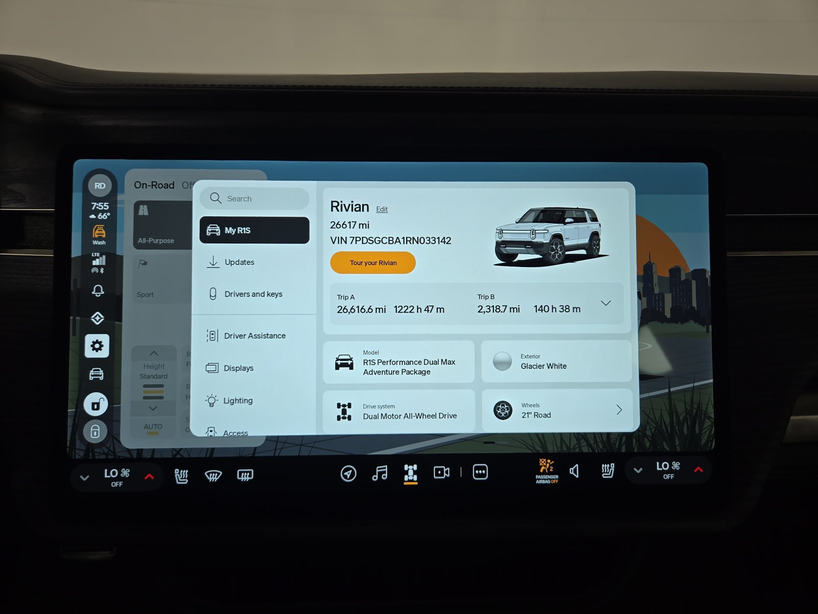 Used 2024 Rivian R1S Adventure Dual AWD/4WD image 29