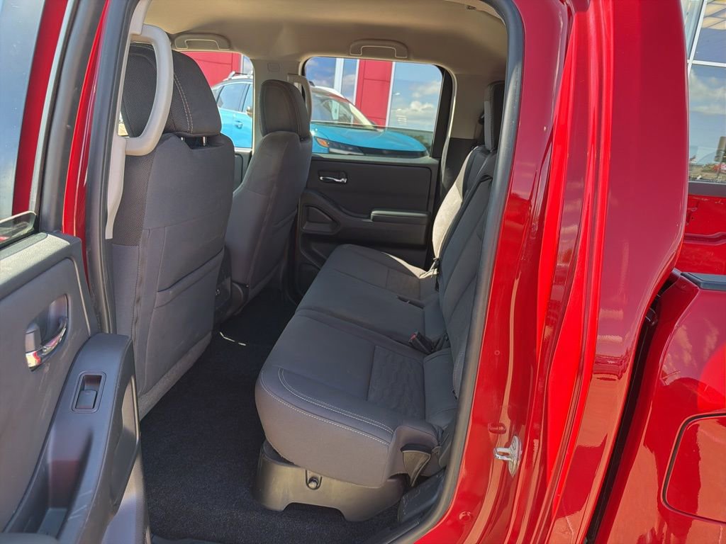 Used 2022 Nissan Frontier SV image 15