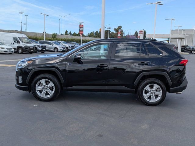 Used 2021 Toyota RAV4 XLE FWD image 12