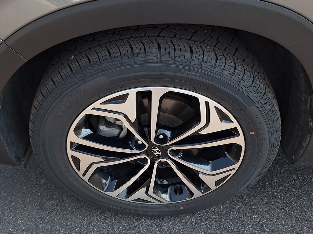 Used 2019 Hyundai Santa Fe Limited AWD/4WD image 32
