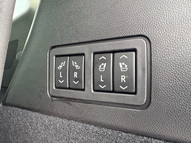 Used 2024 Cadillac XT6 Premium Luxury w/ Technology Package image 39