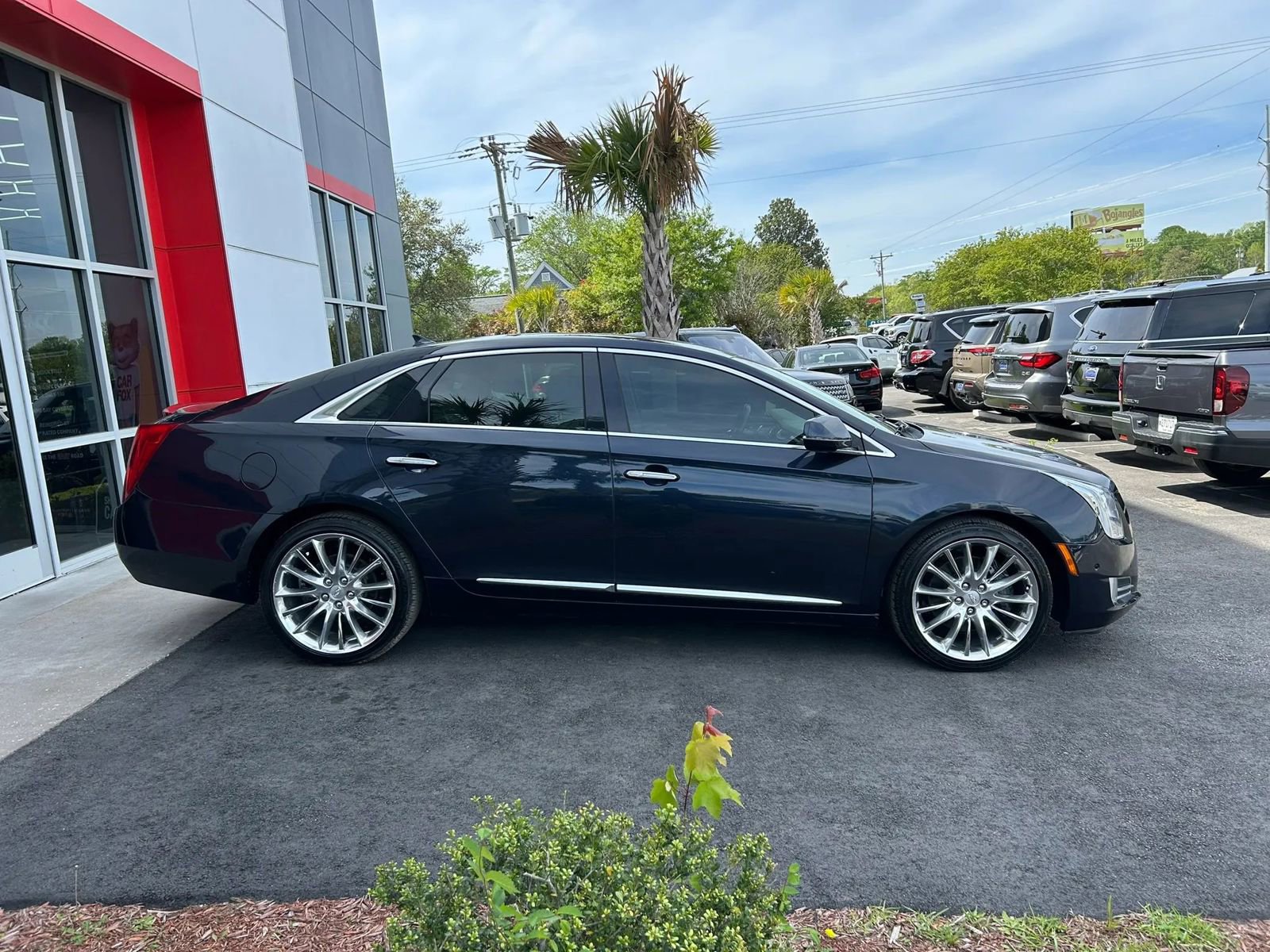Used 2013 Cadillac XTS Platinum w/ Driver Assist Package AWD/4WD image 7