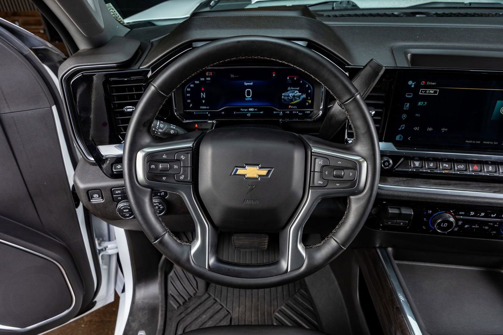 Used 2024 Chevrolet Silverado 2500 LTZ w/ LTZ Premium Package image 17