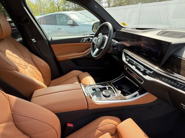 Certified 2024 BMW X5 xDrive40i w/ M Sport Package image 28