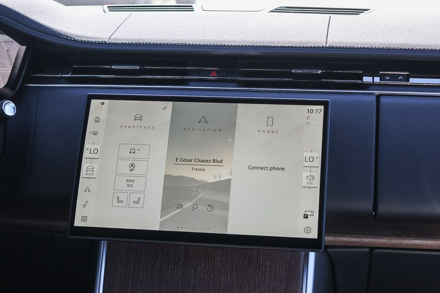 New 2026 Land Rover Range Rover Long Wheelbase SE AWD/4WD image 22