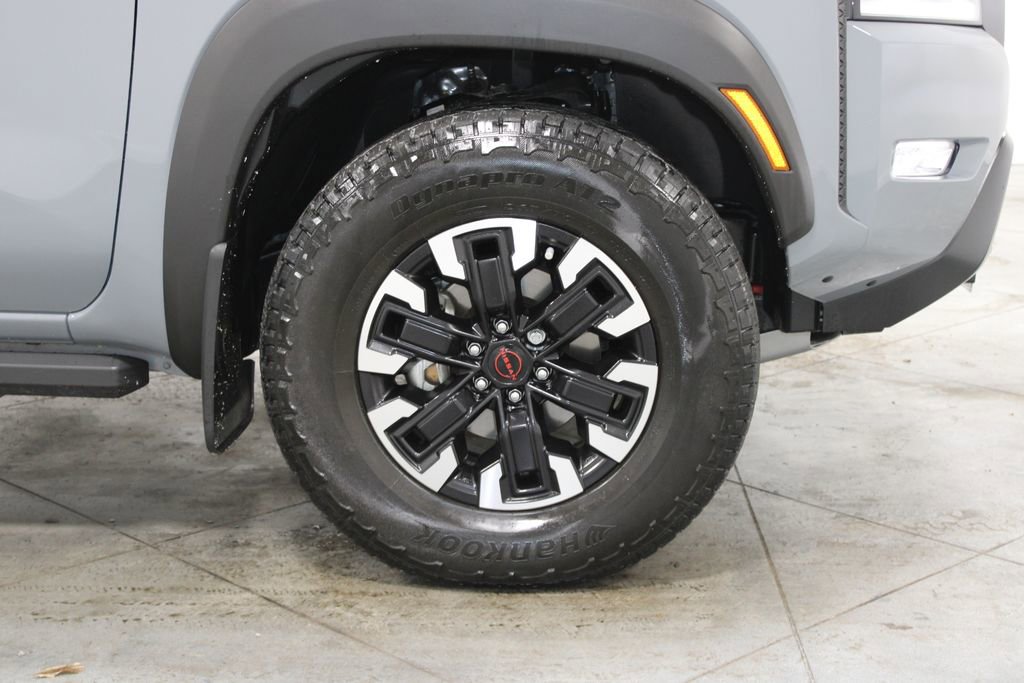 Used 2024 Nissan Frontier PRO-4X w/ Pro Convenience Package image 12