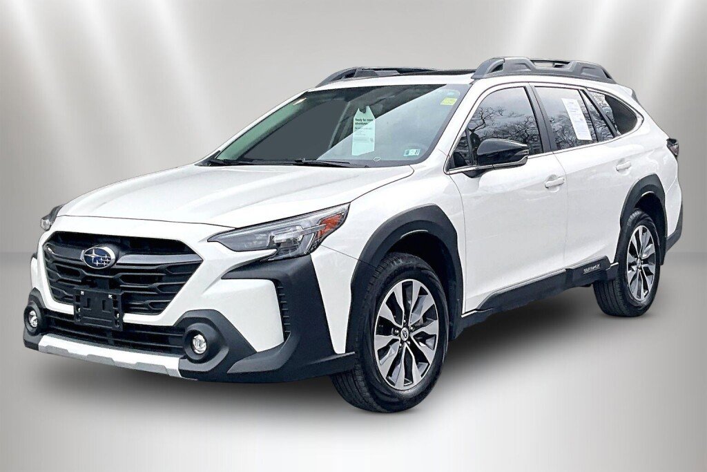 Certified 2025 Subaru Outback Limited XT image 3