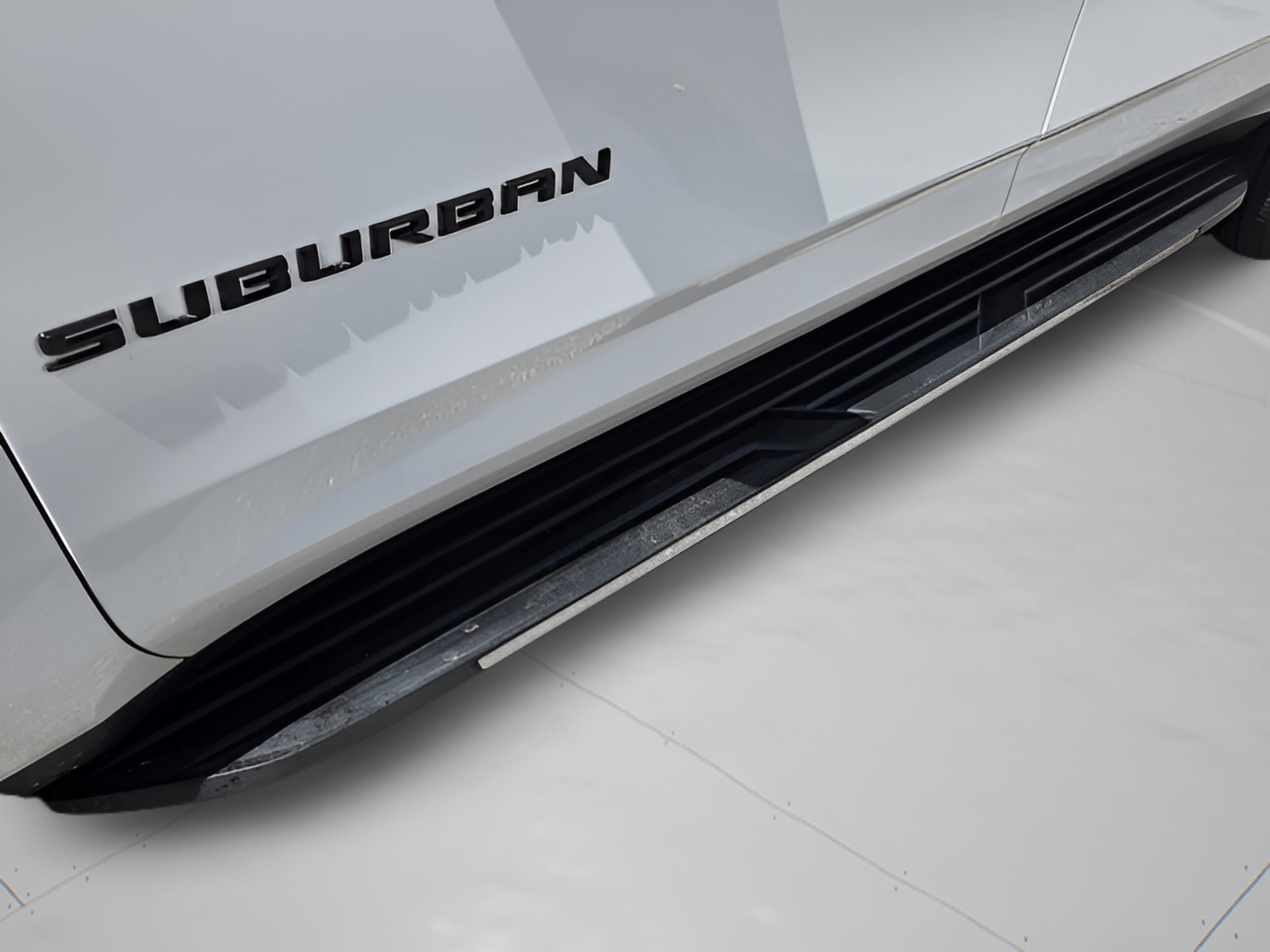 Certified 2023 Chevrolet Suburban LS RWD image 31
