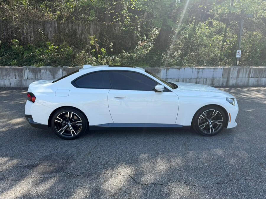 Used 2022 BMW 230i Coupe w/ M Sport Package RWD image 13