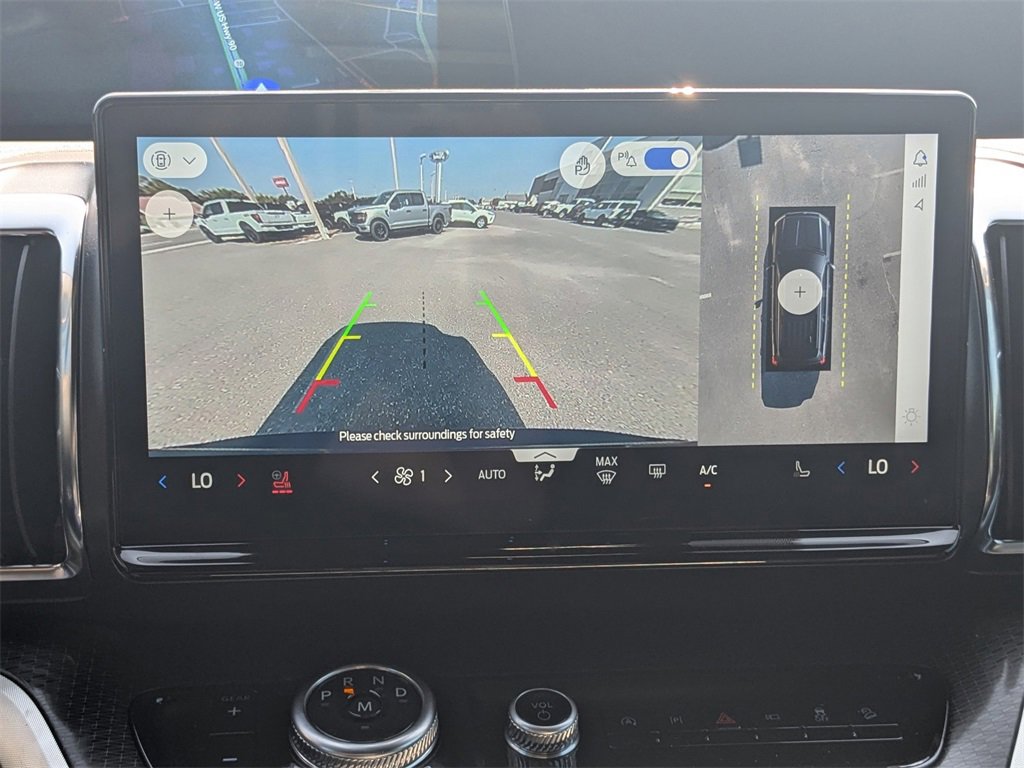 New 2025 Ford Expedition Platinum w/ Stealth Performance Package image 32