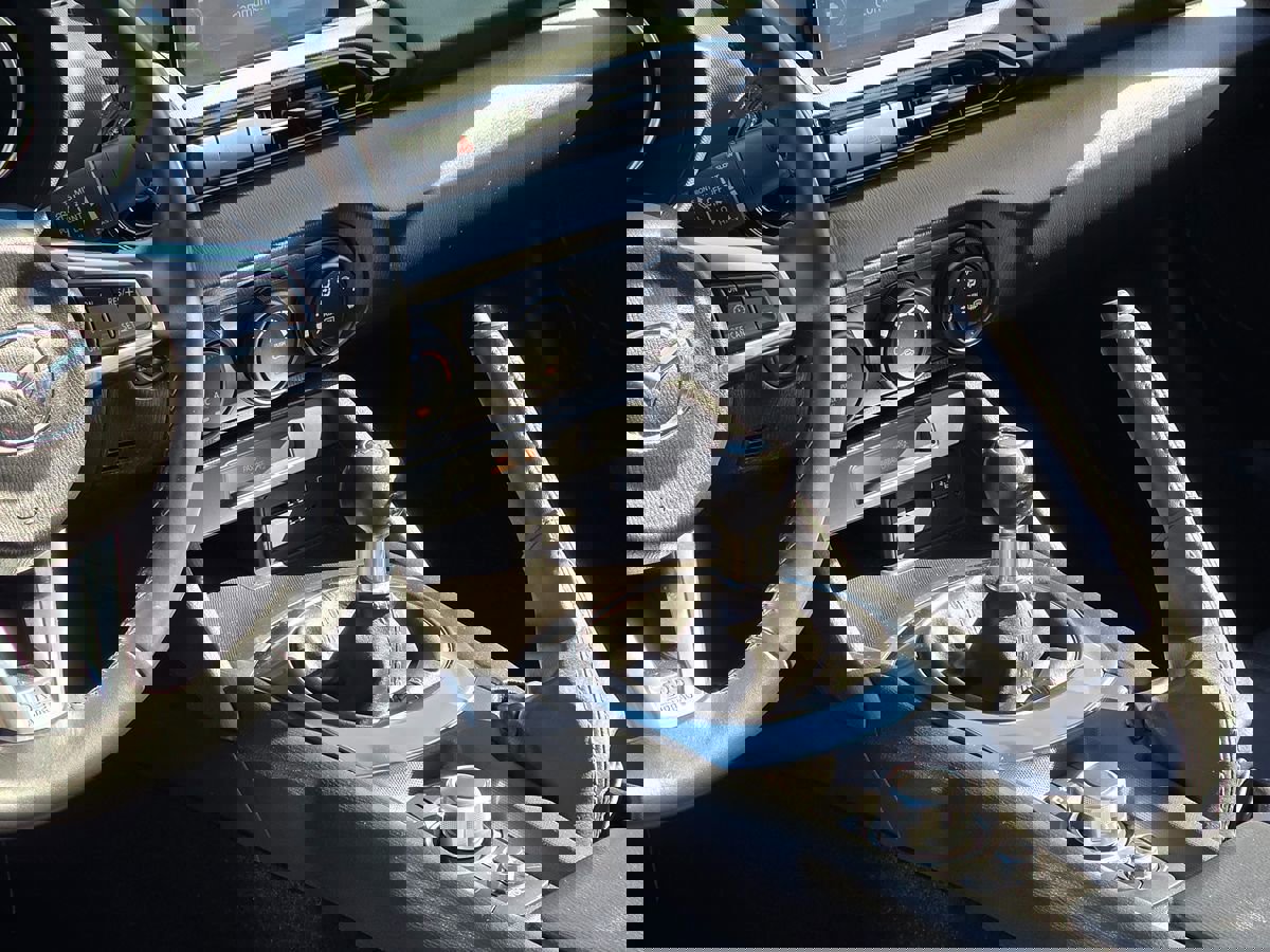 Used 2022 MAZDA MX-5 Miata Sport image 25