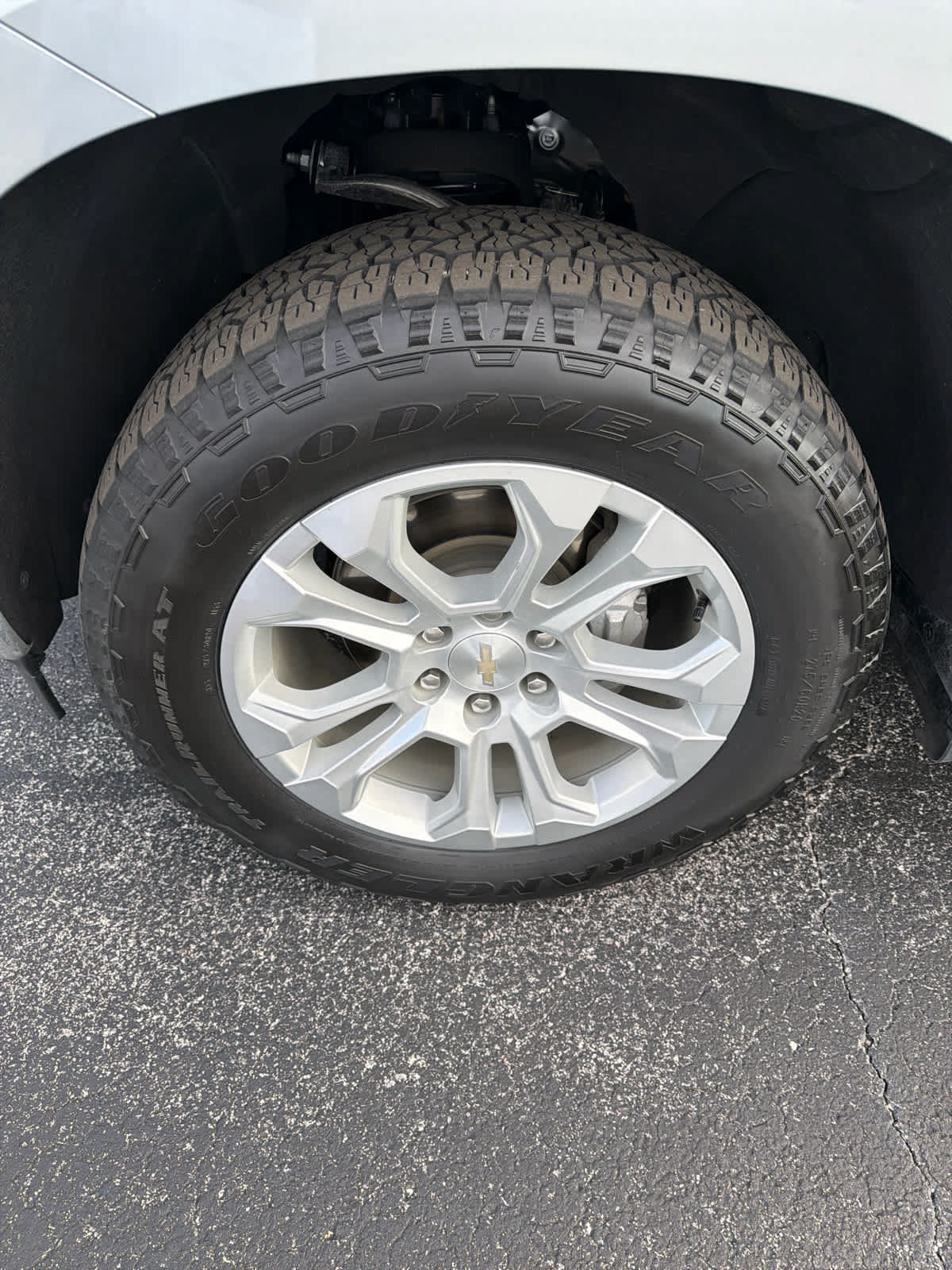 Used 2024 Chevrolet Silverado 1500 LTZ AWD/4WD image 11