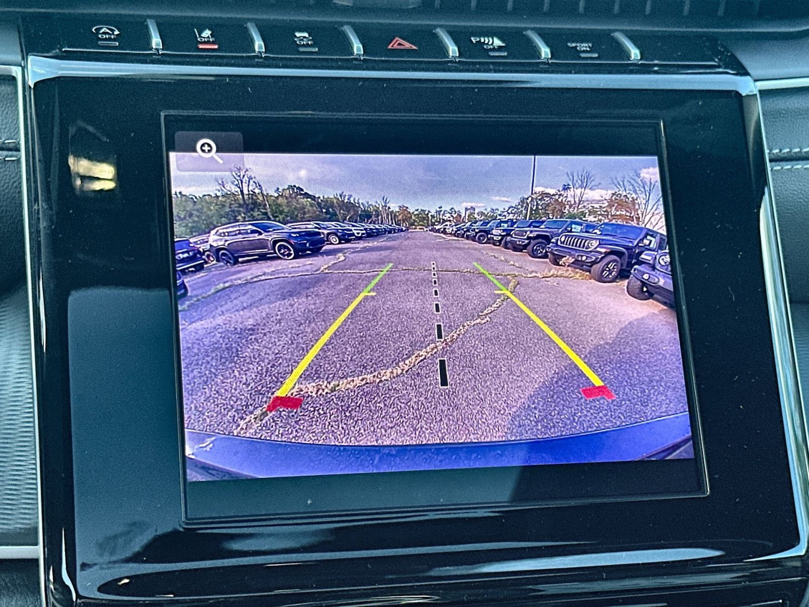 New 2025 Jeep Grand Cherokee L Laredo w/ Luxury Tech Group I AWD/4WD image 19