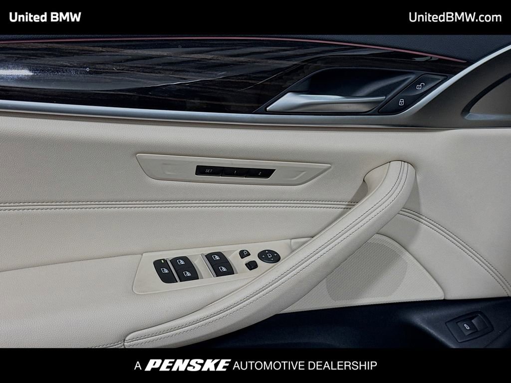 Certified 2023 BMW 530i RWD image 3