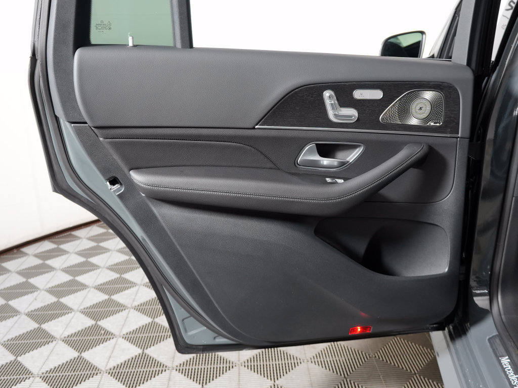 Certified 2026 Mercedes-Benz GLS 450 4MATIC image 28