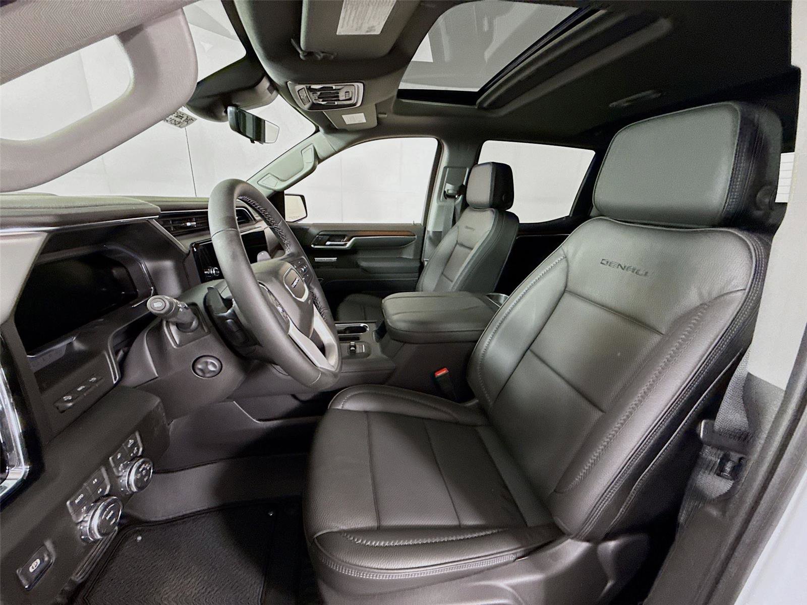 New 2026 GMC Sierra 1500 Denali w/ Technology Package image 17