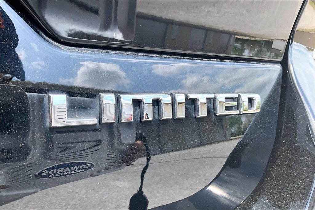 Used 2023 Jeep Grand Cherokee Limited w/ Luxury Tech Group II RWD image 23