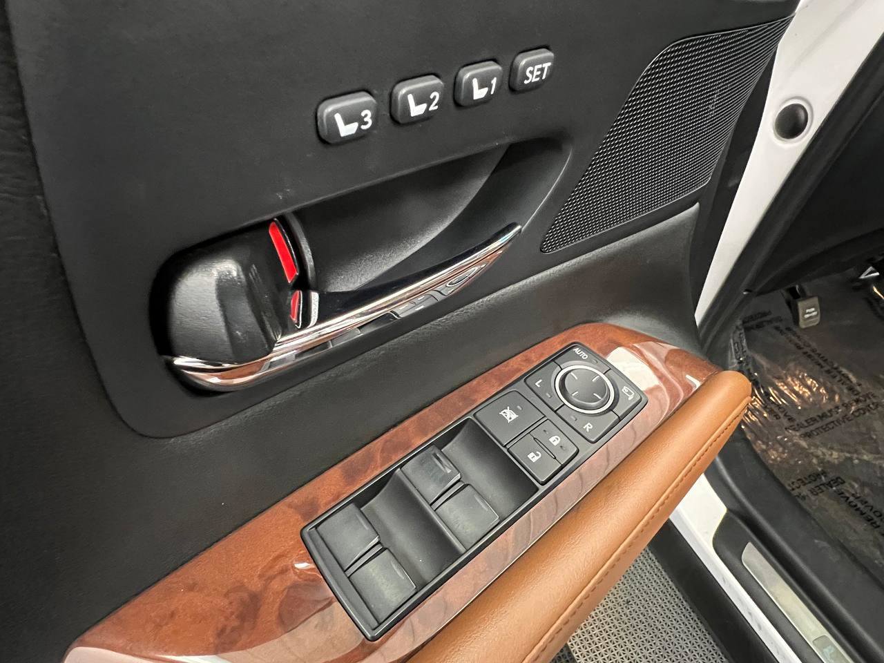 Used 2013 Lexus RX 350 AWD w/ Navigation Pkg image 26