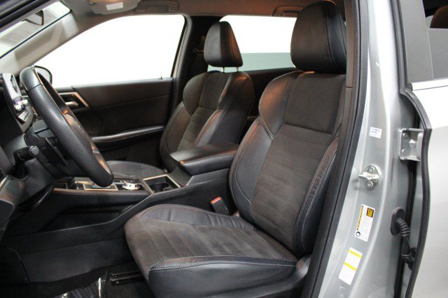 Used 2023 Mitsubishi Outlander SE FWD image 8