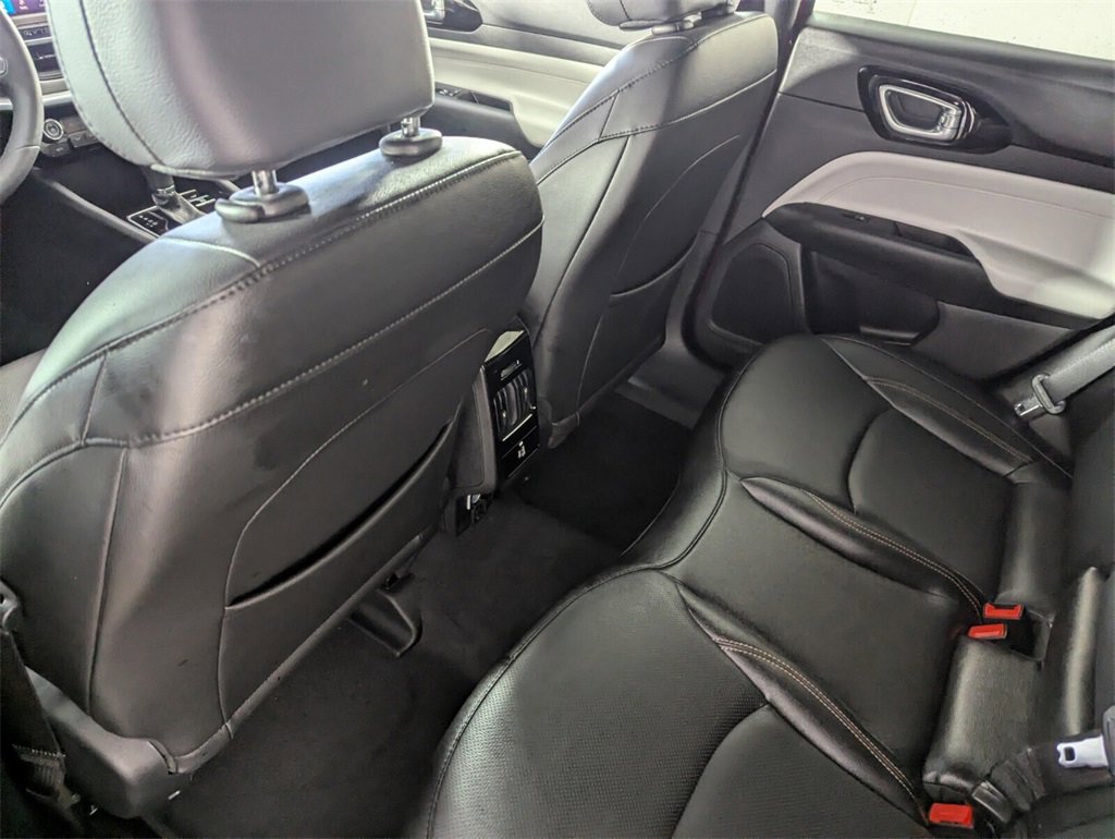 Certified 2024 Jeep Compass Limited w/ Elite Group image 16