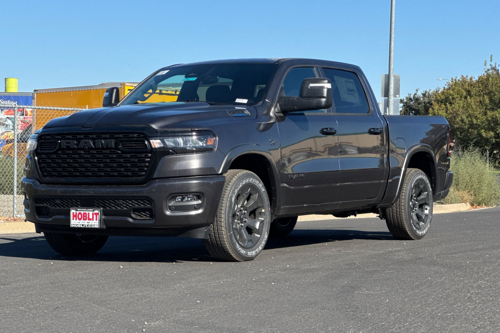 New 2027 RAM 1500 4x4 Crew Cab image 7