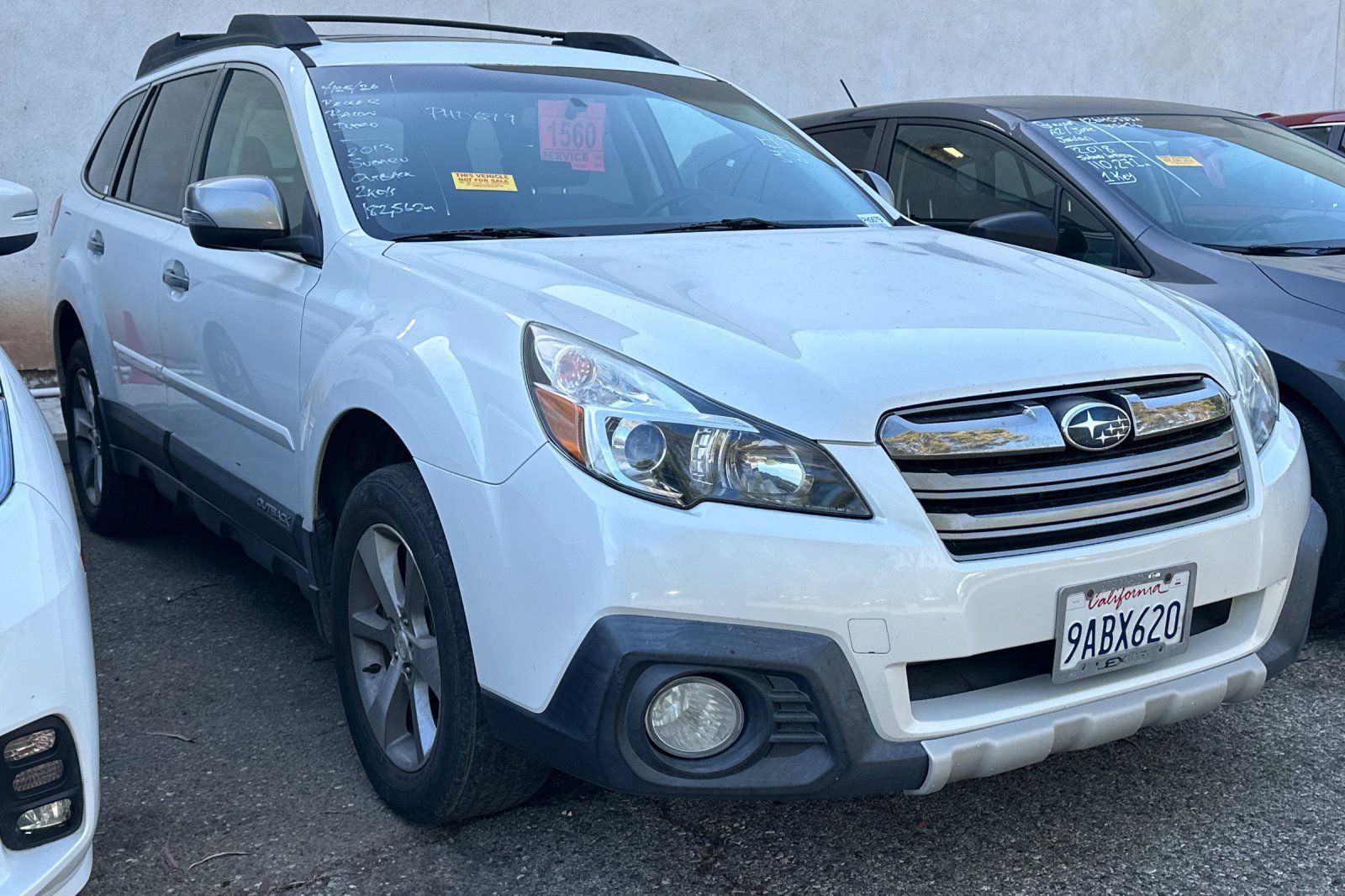 Used 2013 Subaru Outback 3.6R Limited w/ Special Appearance Pkg AWD/4WD image 2
