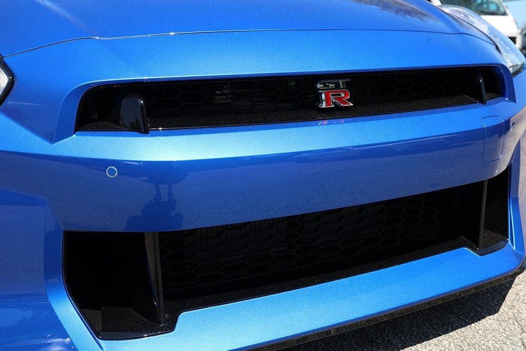 Used 2024 Nissan GT-R w/ Floor Mat Package AWD/4WD image 12