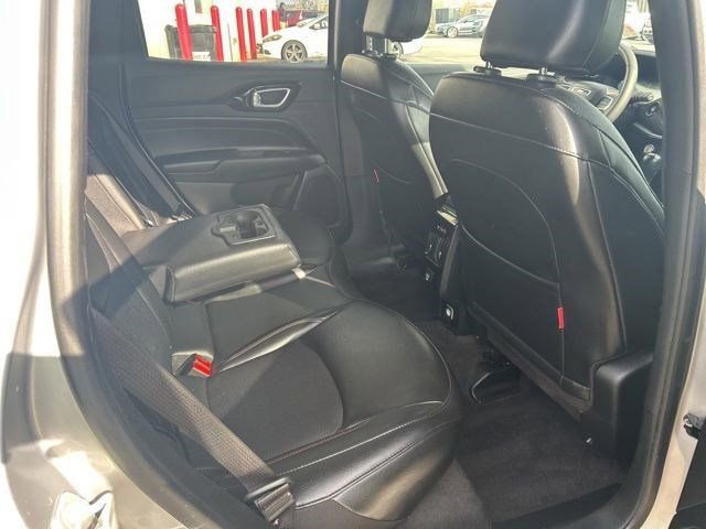 Used 2023 Jeep Compass Trailhawk image 32