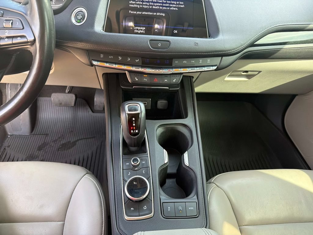 Used 2019 Cadillac XT4 Premium Luxury w/ Cold Weather Package FWD image 27