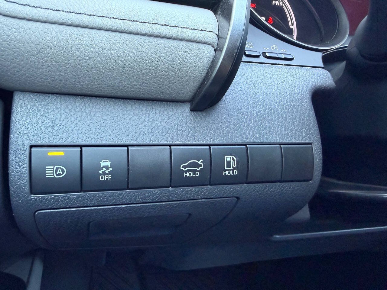 Used 2021 Toyota Camry XSE FWD image 41