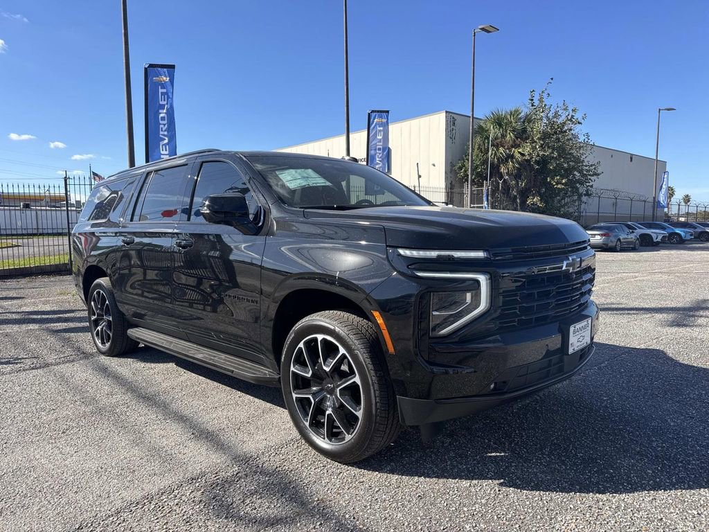 New 2026 Chevrolet Suburban RST AWD/4WD image 1