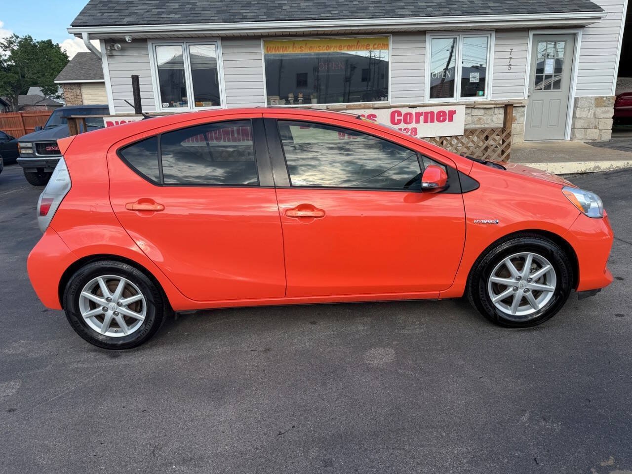 Used 2012 Toyota Prius C Four FWD image 8