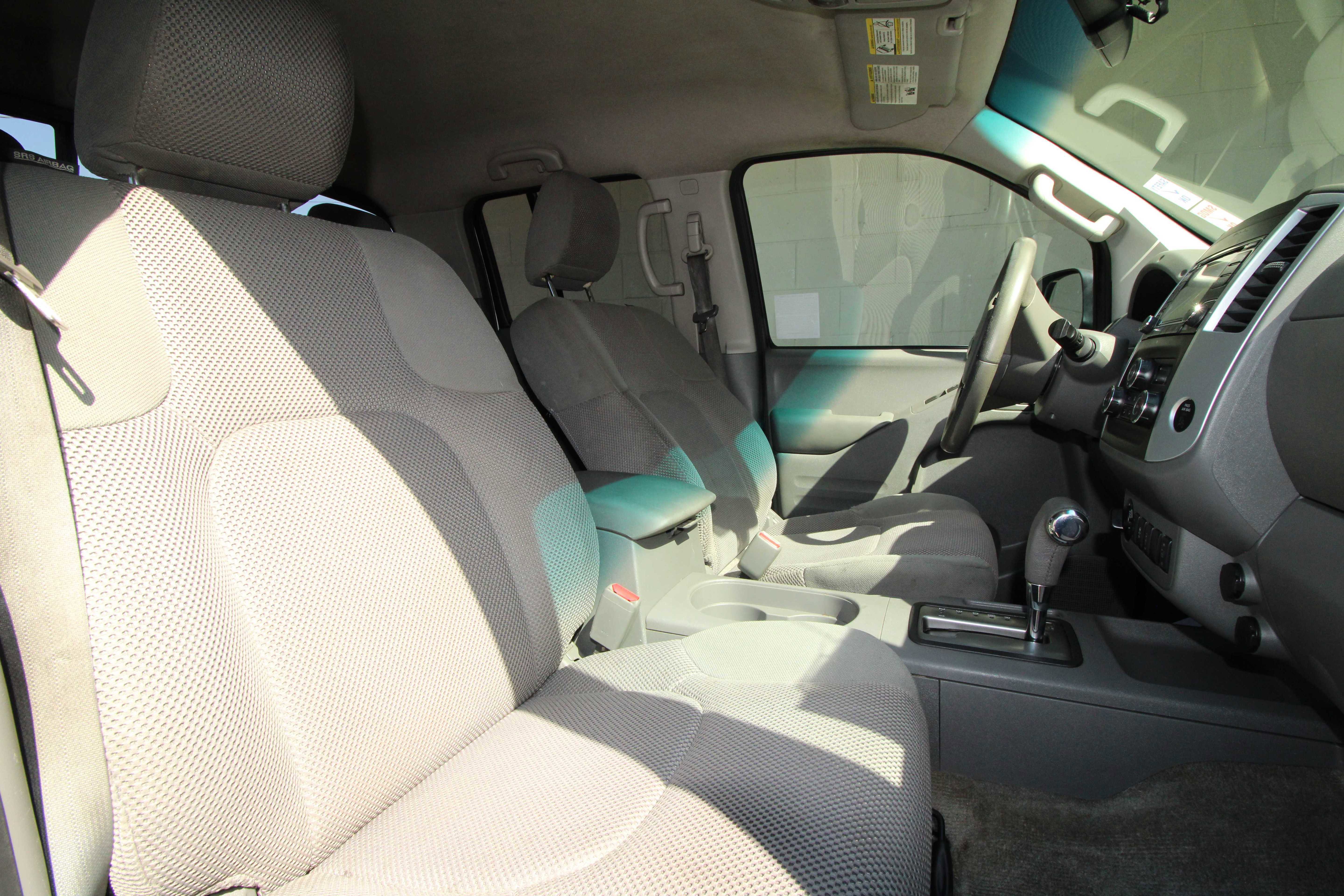 Used 2016 Nissan Frontier SV w/ SV Value Truck Package image 7