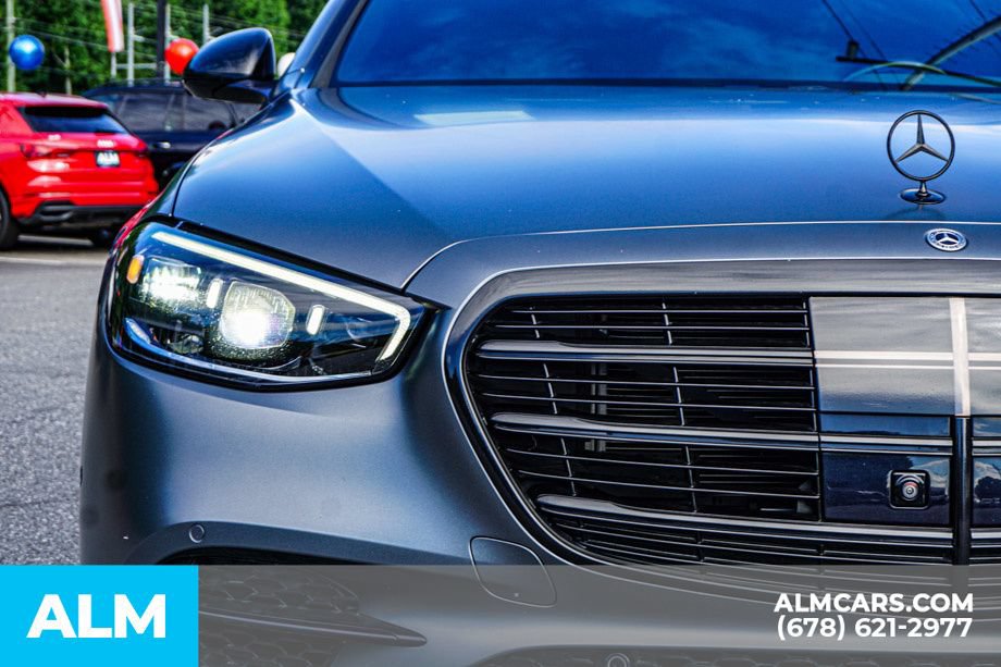 Used 2022 Mercedes-Benz S 580 4MATIC Sedan w/ AMG Line Package image 11