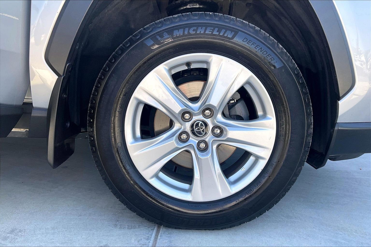 Used 2020 Toyota RAV4 XLE w/ All Weather Liner Package AWD/4WD image 23