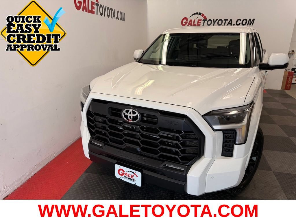 Used 2023 Toyota Tundra SR5 AWD/4WD image 3