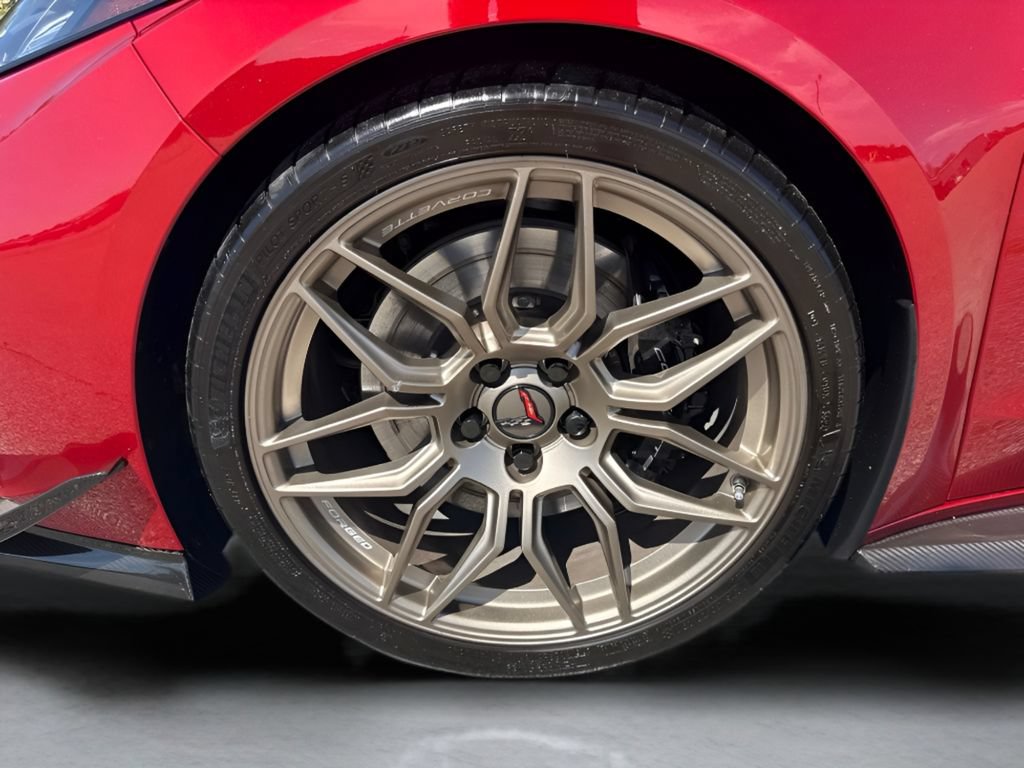 Used 2025 Chevrolet Corvette Z06 RWD image 33