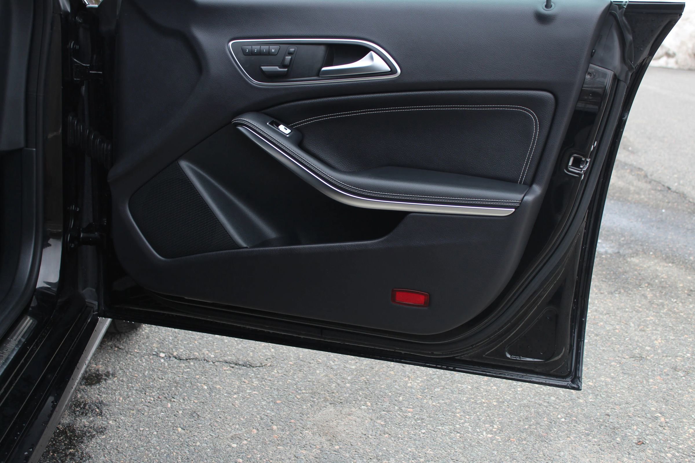 Used 2015 Mercedes-Benz CLA 250 4MATIC image 18