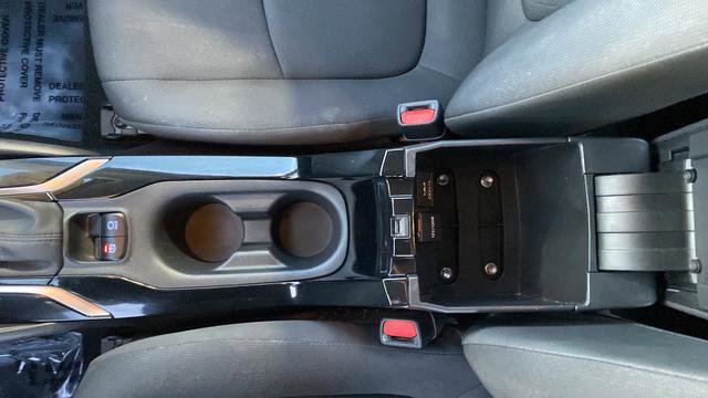Used 2020 Toyota Corolla LE image 28