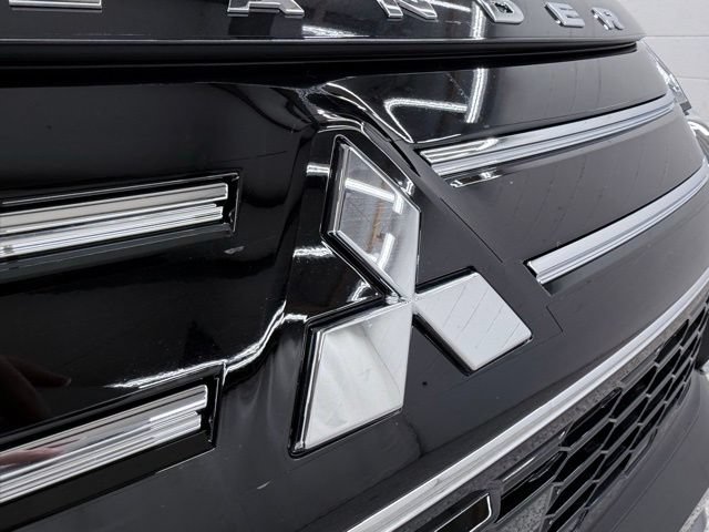 New 2026 Mitsubishi Outlander SE FWD image 14