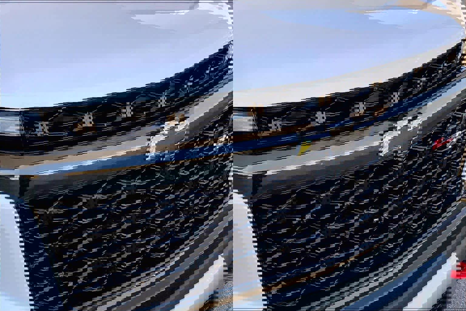 Used 2024 Chevrolet Traverse Z71 image 32