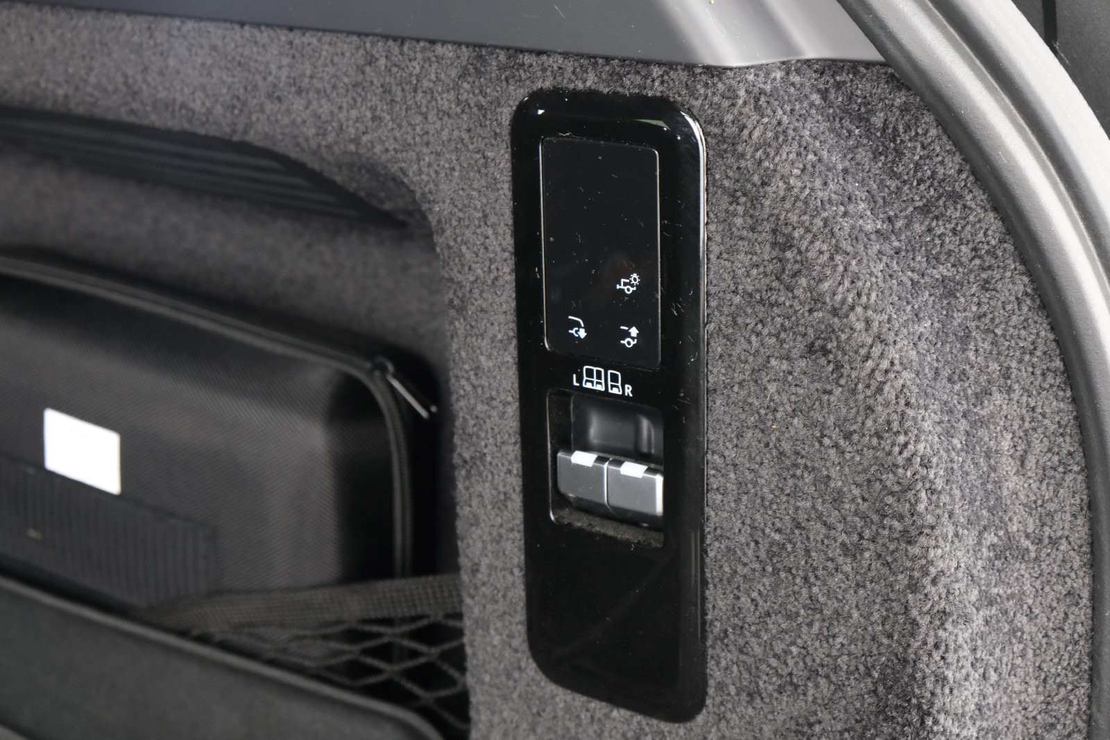 Used 2023 Land Rover Range Rover SE AWD/4WD image 38