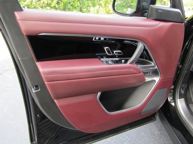 Used 2023 Land Rover Range Rover SE AWD/4WD image 10
