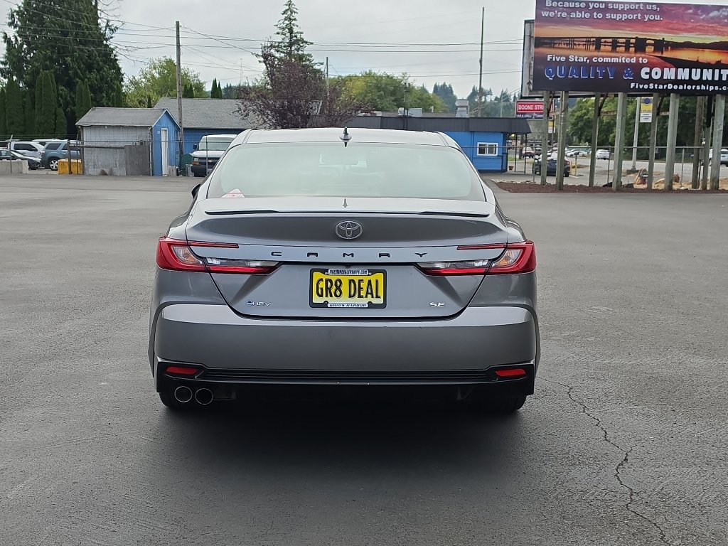 Used 2025 Toyota Camry SE FWD image 8