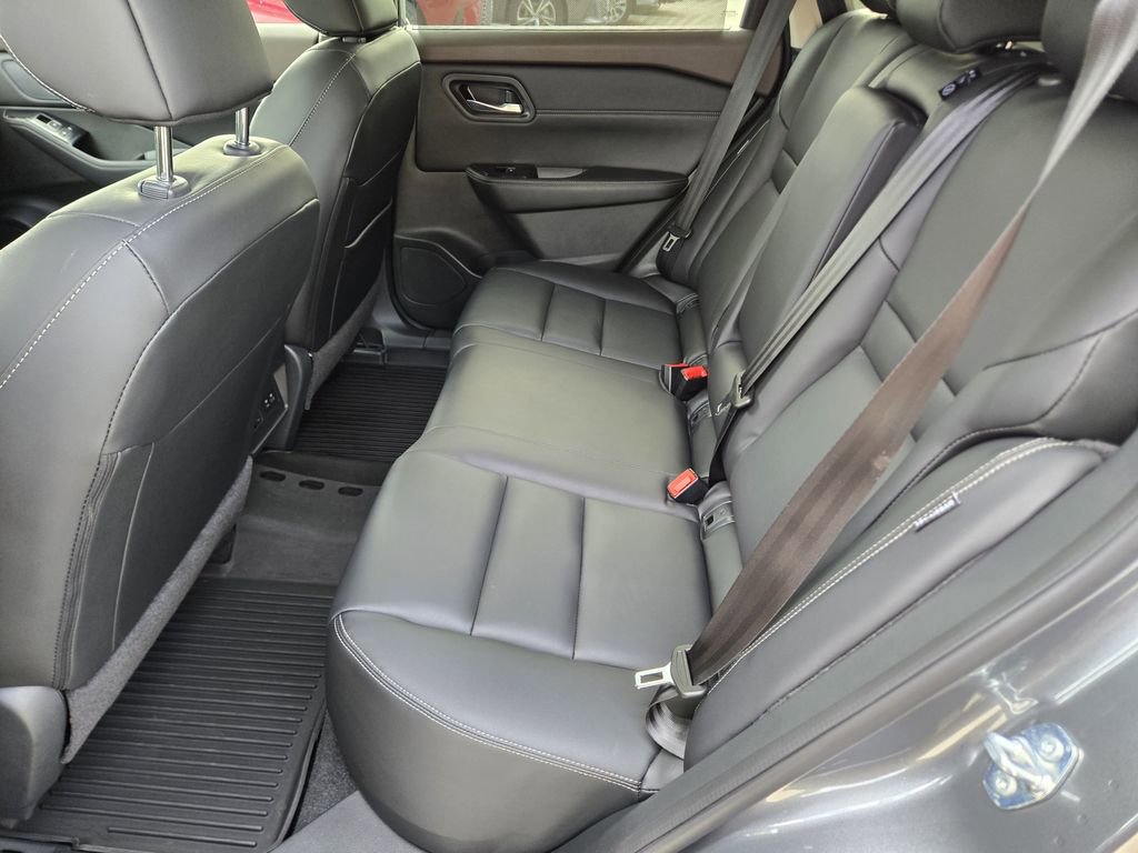 Used 2023 Nissan Rogue SL w/ SL Premium Package AWD/4WD image 18